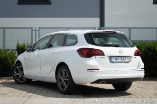 Opel Astra Sport Tourer  2.0 CDTI 12 2013