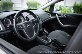 Opel Astra Sport Tourer  2.0 CDTI 12 2013