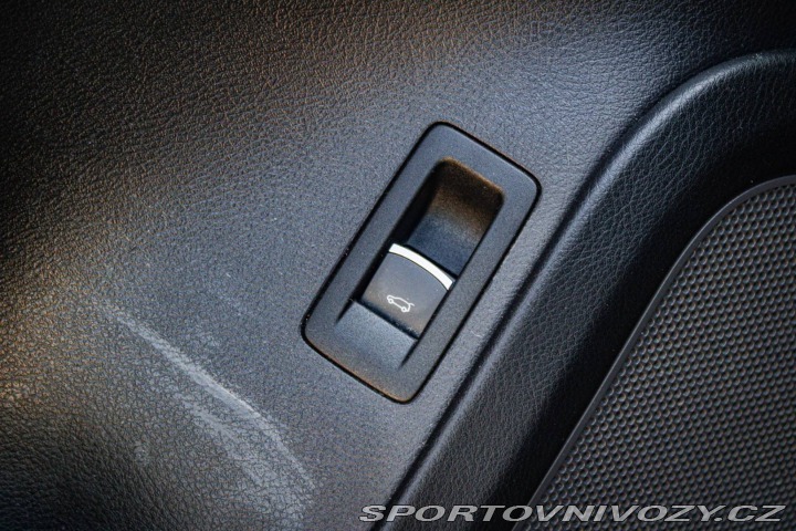 Volkswagen Ostatní modely Touareg  II 4.2 V8 TDI Exclusive 2015