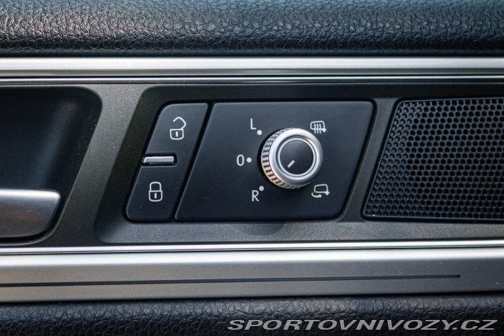 Volkswagen Ostatní modely Touareg  II 4.2 V8 TDI Exclusive 2015