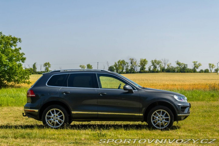 Volkswagen Ostatní modely Touareg  II 4.2 V8 TDI Exclusive 2015