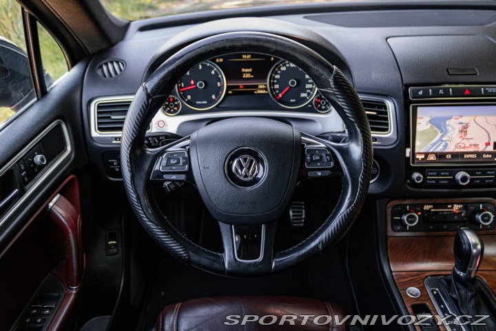 Volkswagen Ostatní modely Touareg  II 4.2 V8 TDI Exclusive 2015