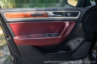 Volkswagen Ostatní modely Touareg  II 4.2 V8 TDI Exclusive 2015