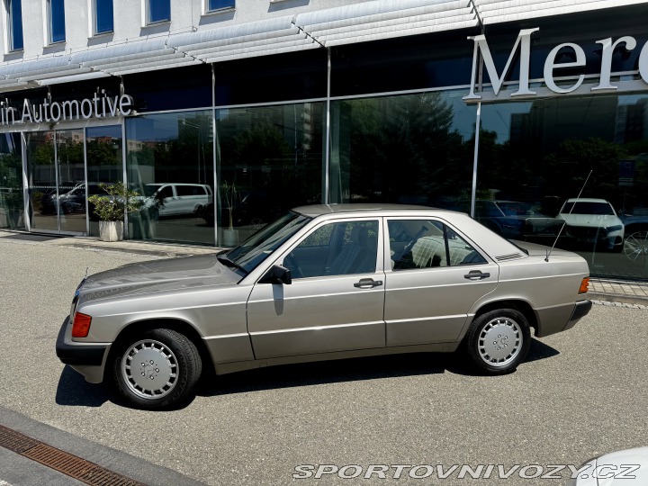 Mercedes-Benz C 190e 2.3 8v Švýcar. Spec. 1988