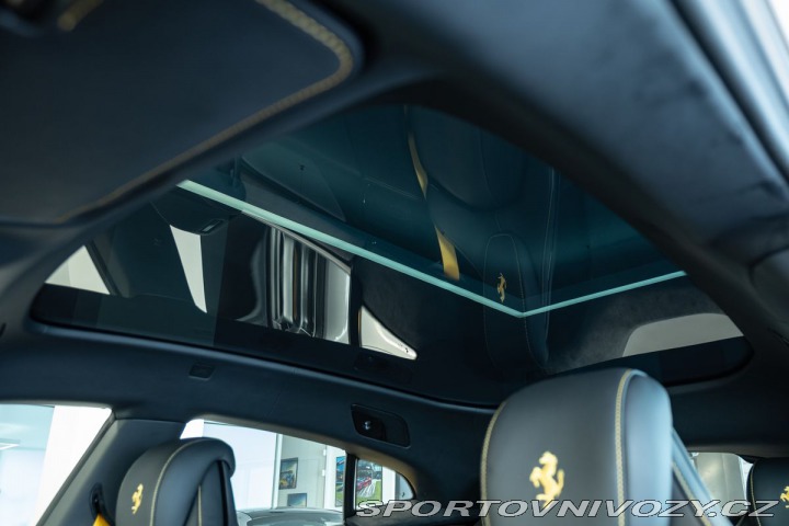 Ferrari Purosangue SoftClose/Pano/Karbon 2025