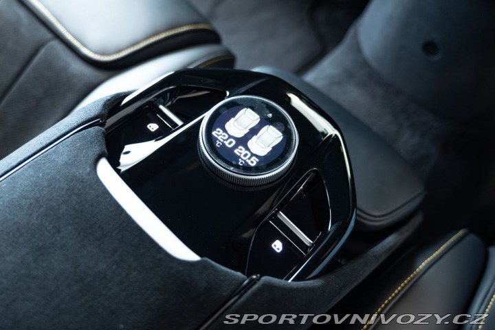 Ferrari Purosangue V12/SoftClose/Pano/Karbon 1800