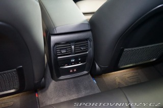 BMW 3 xDRIVE*KAMERA*TAŽ*PANO*SE 2023