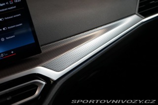 BMW 3 xDRIVE*KAMERA*TAŽ*PANO*SE 2023