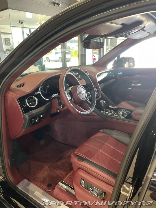 Bentley Bentayga 2023