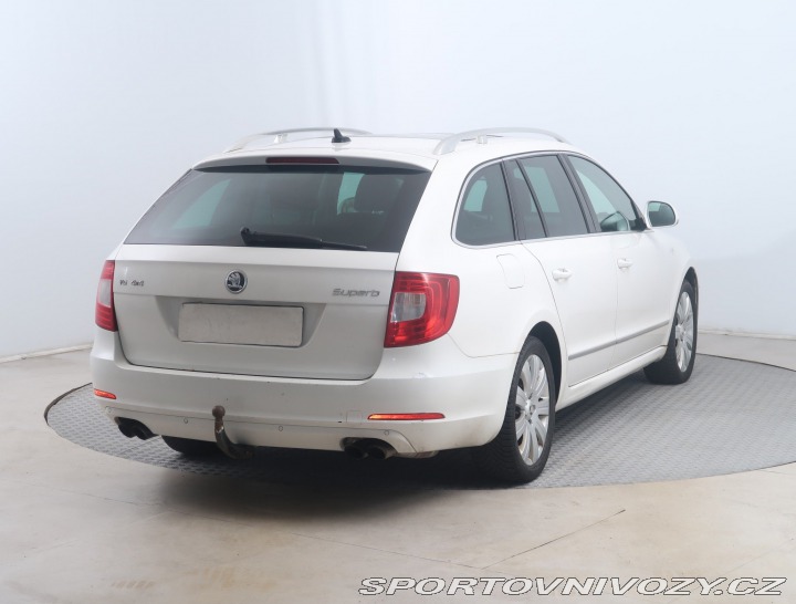 Škoda Superb Laurin&Klement 3.6 FS 2012