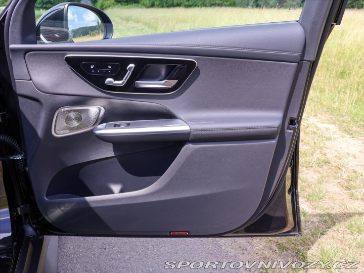 Mercedes-Benz Ostatní modely GLC 2,0 220d 4Matic AMG Premi 2025