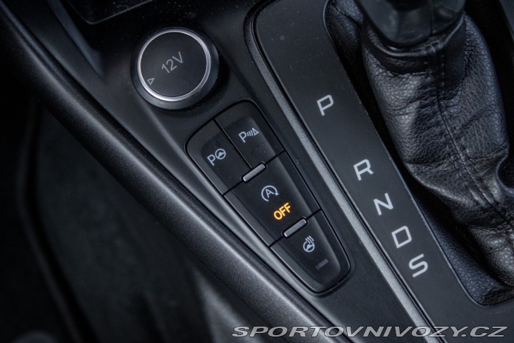 Ford Focus ST Kombi STL Red & Blac 2018