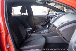 Ford Focus ST Kombi  STL Red & Blac 2018