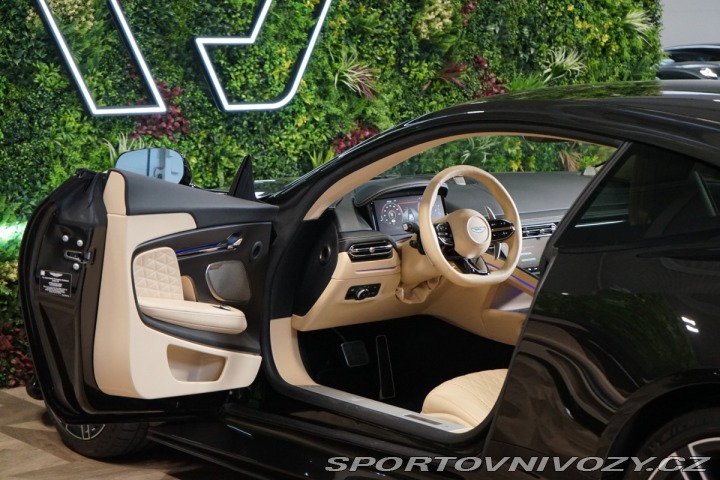 Aston Martin DB12 500kW*V8*B&W*CERAMIC* 2024