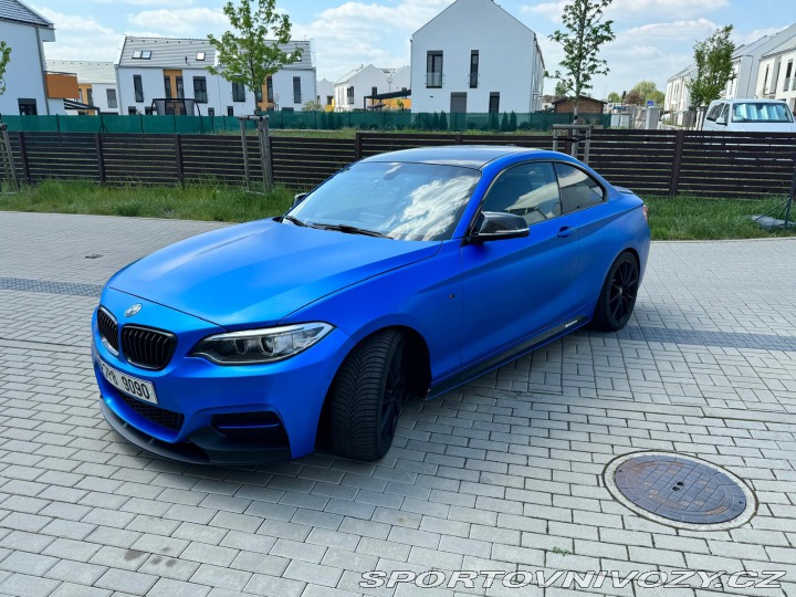 BMW M2 2015