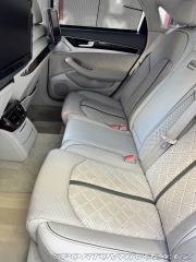 Audi S8 2013