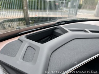 BMW XM 4.4 B&W Masáž 2023