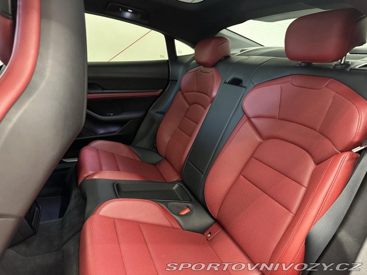 Porsche Taycan 4S*360*BOSE*CZ*DPH*TOP*Zá 2021