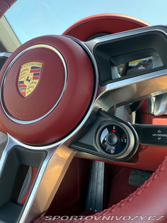 Porsche Cayman 718 Cayman 2025