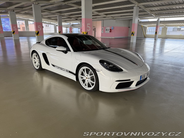 Porsche Cayman 718 Cayman 2025