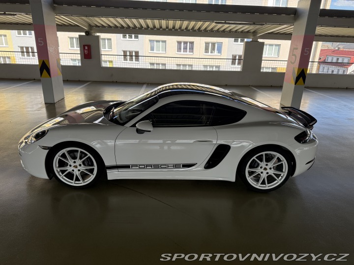 Porsche Cayman 718 Cayman 2025