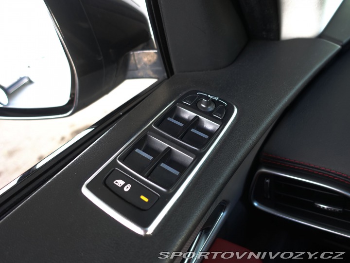 Jaguar F-Pace 30d AWD 2016