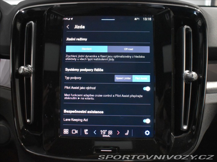 Volvo Ostatní modely XC40 0,0 RechargeTWIN ENGINE 2023