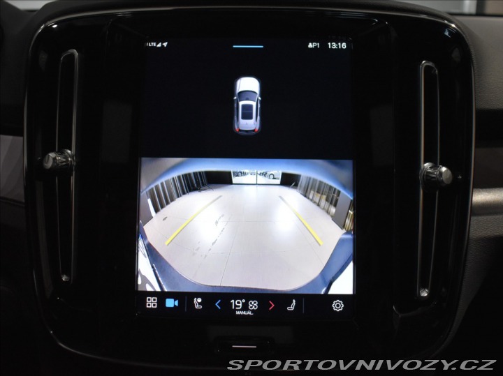 Volvo Ostatní modely XC40 0,0 RechargeTWIN ENGINE 2023