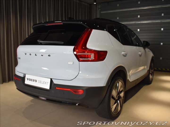 Volvo Ostatní modely XC40 0,0 RechargeTWIN ENGINE 2023