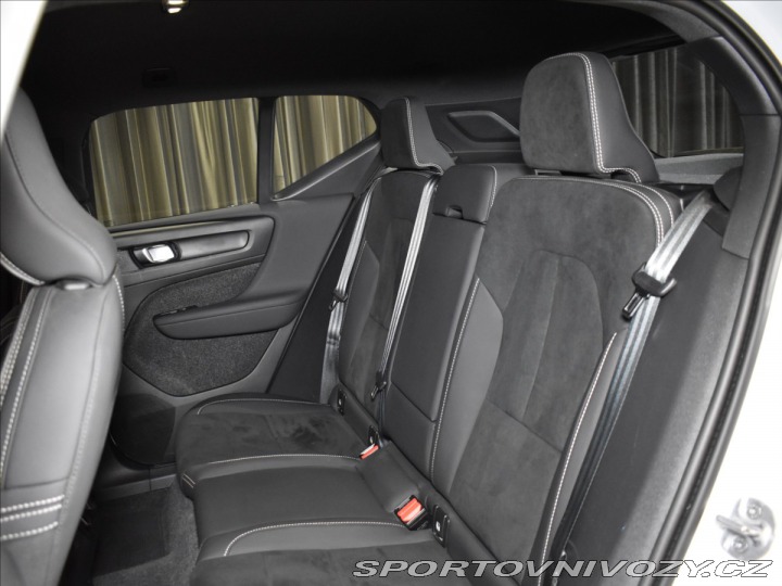 Volvo Ostatní modely XC40 0,0 RechargeTWIN ENGINE 2023