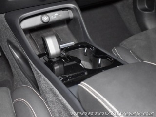 Volvo Ostatní modely XC40 0,0 RechargeTWIN ENGINE 2023