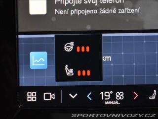 Volvo Ostatní modely XC40 0,0 RechargeTWIN ENGINE 2023