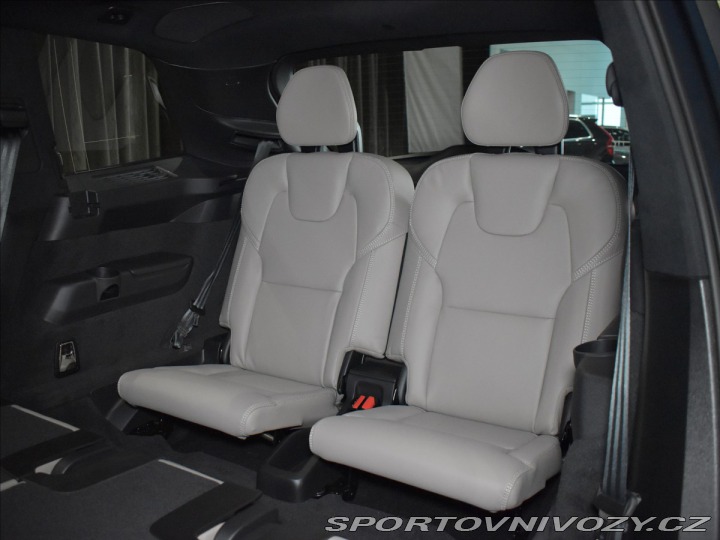 Volvo Ostatní modely XC90 2,0 XC90 ULTRA DARK T8 PL 2025