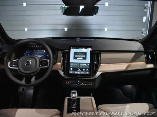 Volvo Ostatní modely XC90 2,0 XC90 ULTRA DARK T8 PL 2025