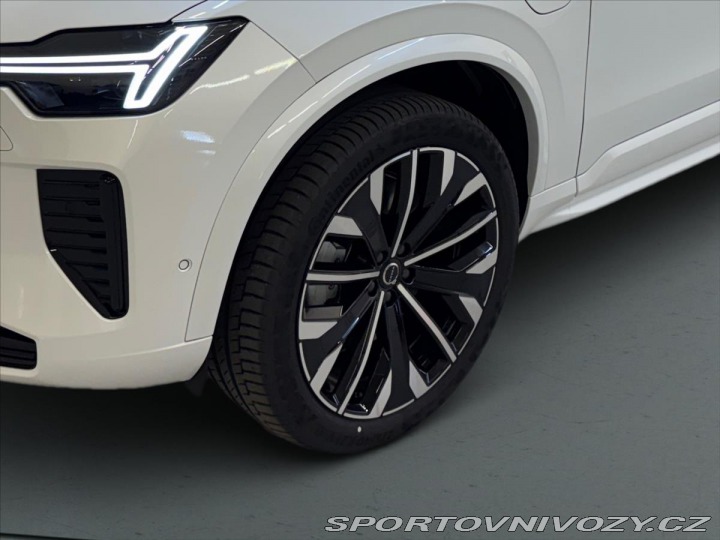 Volvo Ostatní modely XC90 2,0 T8 AWD Ultra Dark 045 2025
