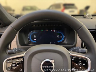 Volvo Ostatní modely XC90 2,0 T8 AWD Ultra Dark 045 2025