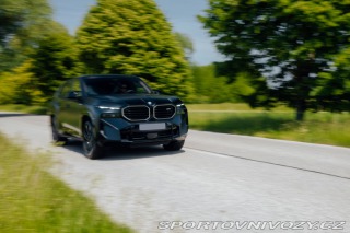 BMW XM  2024