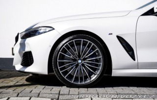 BMW 8 850i 2019