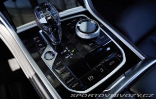 BMW 8 850i 2019