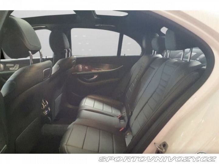 Mercedes-Benz E E 400d 4MATIC AMG 243 kW 2021