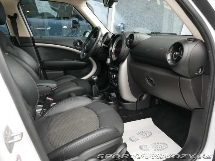 Mini Countryman 1,6i ALL4 90kW Navi 2013
