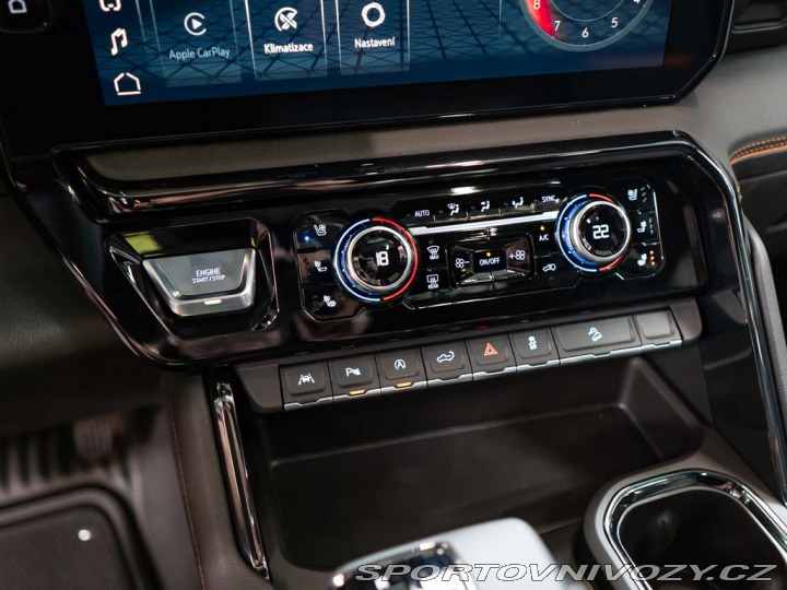 Ostatní značky Ostatní modely GMC Sierra 6.2 V8 AT4 2 továrn 2025