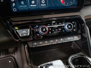 Ostatní značky Ostatní modely GMC Sierra 6.2 V8 AT4 2 továrn 2025