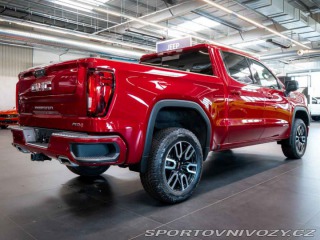 Ostatní značky Ostatní modely GMC Sierra 6.2 V8 AT4 2 továrn 2025