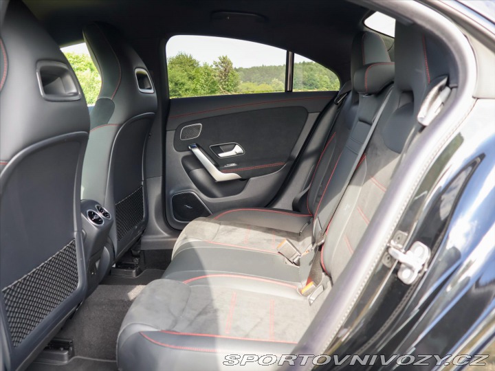 Mercedes-Benz CLA 1,4 200 AMG Premium 2025
