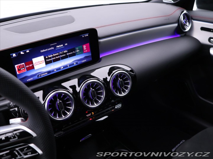 Mercedes-Benz CLA 1,4 200 AMG Premium 2025