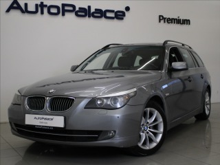 BMW 5 3,0 525d R6 145kW PANORAM
