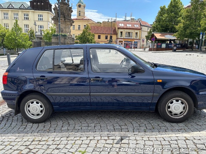 Volkswagen Golf 1,6 Výjimečný stav, YOU 1997