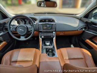 Jaguar XE 2,0 20D PORTFOLIO 2015