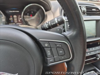 Jaguar XE 2,0 20D PORTFOLIO 2015